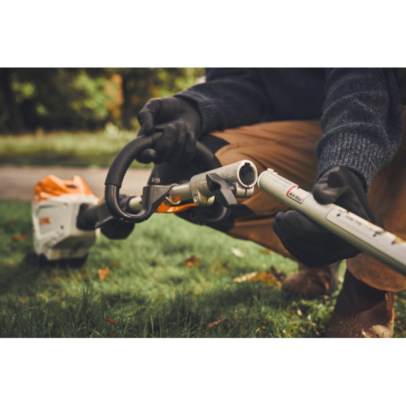 STIHL KMA 200 R BATTERY KOMBI ENGINE (TOOL ONLY)